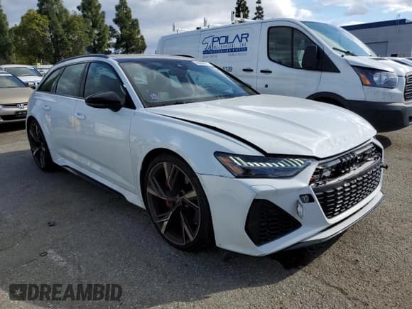 ✅ 2022 Audi RS 6 • VIN: WUA1CBF27NN905896 • Лот: 46886794. Опубликован ранее на Copart с пробегом 9 346 миль. Бесплатный доступ к архиву аукционных продаж из США и подробный отчёт об истории автомобиля на DreamBid. Изображение 4.