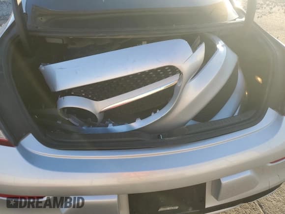 ✅ 2017 Mercedes-Benz C 300 • VIN: WDDWJ4JB7HF392519 • Lot: 92378715. Listed on Copart with 41,148 mi. Free auction sales archive from the USA and detailed vehicle history report at DreamBid. Image 12.