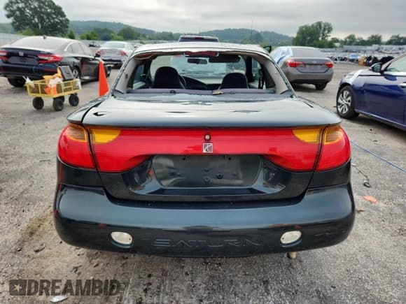 ✅ 2001 Saturn SC • VIN: 1G8ZP12881Z226032 • Лот: 62209055. Опубликован ранее на Copart с пробегом 81 459 миль. Бесплатный доступ к архиву аукционных продаж из США и подробный отчёт об истории автомобиля на DreamBid. Изображение 6.