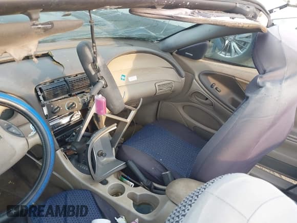 ✅ 2003 Ford Mustang Deluxe • VIN: 1FAFP44493F403671 • Lot: 43186489. Listed on IAAI with Not provided. Free auction sales archive from the USA and detailed vehicle history report at DreamBid. Image 5.