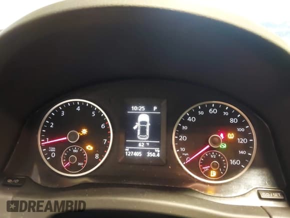 ✅ 2013 Volkswagen Tiguan S • VIN: WVGAV7AX1DW554172 • Lot: 43569906. Listed on IAAI with 127,405 mi. Free auction sales archive from the USA and detailed vehicle history report at DreamBid. Image 7.