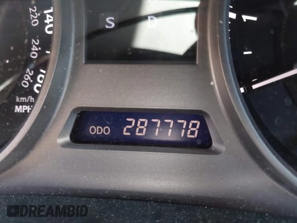 ✅ 2010 Lexus IS 250 • VIN: JTHBF5C22A5110262 • Lot: 42302409. Wystawiony na IAAI z przebiegiem 287 778 mil. Bezpłatny archiwum sprzedaży aukcyjnych z USA i szczegółowy raport historii pojazdu na DreamBid. Zdjęcie 16.