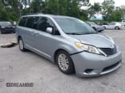 ✅ 2013 Toyota Sienna XLE AAS • VIN: 5TDYK3DCXDS362679 • Lot: 43158435. Listed on IAAI with 151,573 mi. Free auction sales archive from the USA and detailed vehicle history report at DreamBid. Image 1.