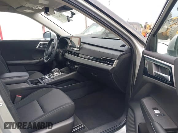 ✅ 2022 Mitsubishi Outlander ES • VIN: JA4J3TA88NZ015201 • Лот: 42264912. Опубликован ранее на IAAI с пробегом 78 601 миль. Бесплатный доступ к архиву аукционных продаж из США и подробный отчёт об истории автомобиля на DreamBid. Изображение 5.