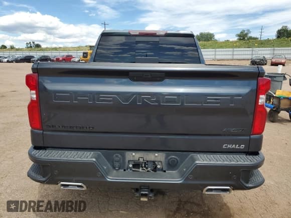 ✅ 2022 Chevrolet Silverado 1500 RST • VIN: 1GCUYEET3NZ124180 • Лот: 68918924. Опубликован ранее на Copart с пробегом 70 196 миль. Бесплатный доступ к архиву аукционных продаж из США и подробный отчёт об истории автомобиля на DreamBid. Изображение 6.