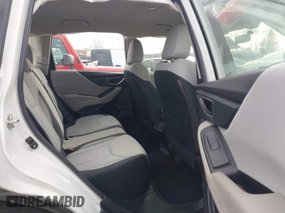 ✅ 2020 Subaru Forester • VIN: JF2SKADC9LH602996 • Lot: 43706904. Wystawiony na IAAI z przebiegiem 42 406 mil. Bezpłatny archiwum sprzedaży aukcyjnych z USA i szczegółowy raport historii pojazdu na DreamBid. Zdjęcie 8.