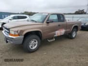 ✅ 2000 Dodge Dakota Sport • VIN: 1B7GG22N0YS701801 • Lot: 80586704. Wystawiony na Copart z przebiegiem 208 181 mil. Bezpłatny archiwum sprzedaży aukcyjnych z USA i szczegółowy raport historii pojazdu na DreamBid. Zdjęcie 1.