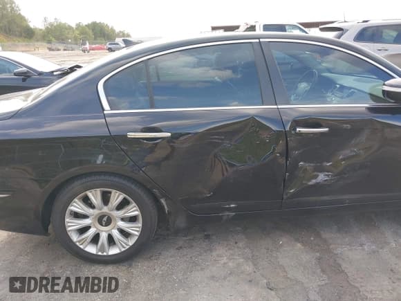 ✅ 2009 Hyundai Genesis • VIN: KMHGC46E99U017557 • Lot: 43324510. Wystawiony na IAAI z przebiegiem 276 635 mil. Bezpłatny archiwum sprzedaży aukcyjnych z USA i szczegółowy raport historii pojazdu na DreamBid. Zdjęcie 17.