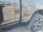 2019 Ram 1500 Big Horn z VIN 1C6RRFFG1KN917238, wystawiony jako IAAI lot #41812100 z przebiegiem 28 407 mil mil oraz . Historia ofert i sprzedaży dostępna na DreamBid. Obrazek 17.