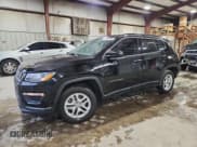 ✅ 2020 Jeep Compass Sport • VIN: 3C4NJCAB5LT144316 • Лот: 89737585. Опубликован ранее на Copart с пробегом 83 820 миль. Бесплатный доступ к архиву аукционных продаж из США и подробный отчёт об истории автомобиля на DreamBid. Изображение 1.