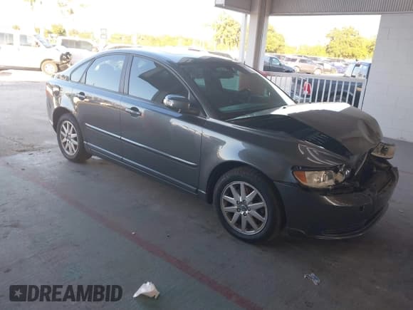 ✅ 2008 Volvo S40 2.4L • VIN: YV1MS382382374471 • Лот: 43597414. Опубликован ранее на IAAI с пробегом 161 657 миль. Бесплатный доступ к архиву аукционных продаж из США и подробный отчёт об истории автомобиля на DreamBid. Изображение 1.