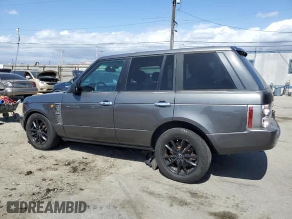 ✅ 2005 Land Rover Range Rover HSE • VIN: SALME11475A189590 • Lot: 56752865. Wystawiony na Copart z przebiegiem 245 817 mil. Bezpłatny archiwum sprzedaży aukcyjnych z USA i szczegółowy raport historii pojazdu na DreamBid. Zdjęcie 2.