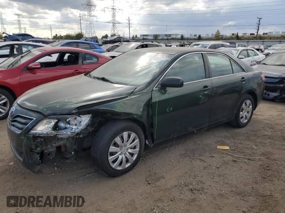 2011 Toyota Camry LE с VIN 4T1BF3EK5BU586947, выставлен на аукционе Copart как лот 82216155 с пробегом 186 794 миль миль и Списание • Salvage title. История ставок и продаж доступна на DreamBid. Изображение 1.