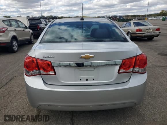 ✅ 2015 Chevrolet Cruze LS • VIN: 1G1PA5SH5F7211165 • Lot: 89738025. Listed on Copart with 158,344 mi. Free auction sales archive from the USA and detailed vehicle history report at DreamBid. Image 6.