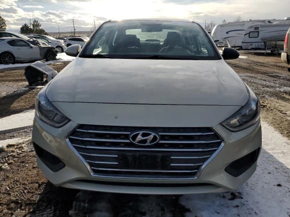 ✅ 2019 Hyundai Accent SE • VIN: 3KPC24A3XKE062054 • Lot: 42129125. Listed on Copart with 94,449 mi. Free auction sales archive from the USA and detailed vehicle history report at DreamBid. Image 5.