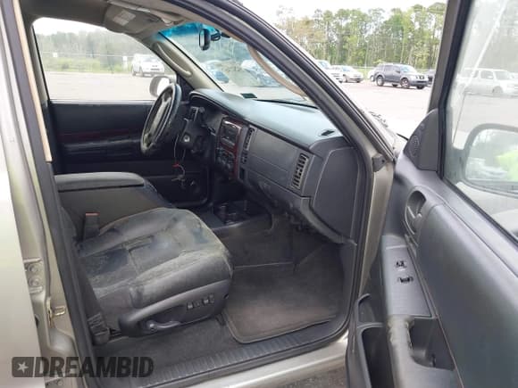 ✅ 2001 Dodge Durango • VIN: 1B4HR28N41F579428 • Lot: 42522467. Wystawiony na IAAI z przebiegiem 148 313 mil. Bezpłatny archiwum sprzedaży aukcyjnych z USA i szczegółowy raport historii pojazdu na DreamBid. Zdjęcie 5.