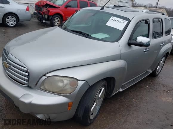 ✅ 2008 Chevrolet HHR LT • VIN: 3GNDA53P78S612258 • Lot: 41439527. Listed on IAAI with 207,471 mi. Free auction sales archive from the USA and detailed vehicle history report at DreamBid. Image 2.