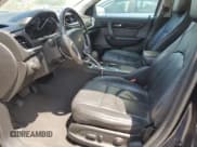 ✅ 2016 Chevrolet Traverse LT • VIN: 1GNKVHKD0GJ304496 • Lot: 64147404. Wystawiony na Copart z przebiegiem 151 352 mil. Bezpłatny archiwum sprzedaży aukcyjnych z USA i szczegółowy raport historii pojazdu na DreamBid. Zdjęcie 7.