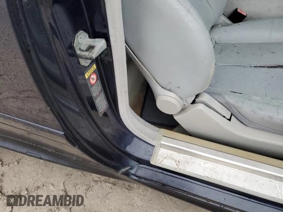 ✅ 2001 Mercedes-Benz CLK 320/430 • VIN: WDBLK70G81T062614 • Lot: 74614314. Listed on Copart with Not provided. Free auction sales archive from the USA and detailed vehicle history report at DreamBid. Image 12.