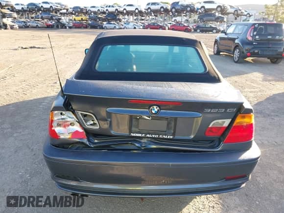 2000 BMW 3 Series 323Ci z VIN WBABR334XYEG02501, wystawiony jako IAAI lot #43385978 z przebiegiem 143 078 mil mil oraz . Historia ofert i sprzedaży dostępna na DreamBid. Obrazek 17.