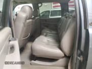 ✅ 2006 Chevrolet Silverado 2500HD LT3 • VIN: 1GCHK23U26F271526 • Лот: 63318455. Опубликован ранее на Copart с пробегом 202 510 миль. Бесплатный доступ к архиву аукционных продаж из США и подробный отчёт об истории автомобиля на DreamBid. Изображение 10.