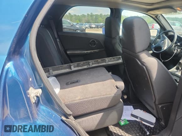 ✅ 2006 Pontiac Torrent • VIN: 2CKDL63F266194003 • Лот: 64032855. Опубликован ранее на Copart с пробегом Не указан. Бесплатный доступ к архиву аукционных продаж из США и подробный отчёт об истории автомобиля на DreamBid. Изображение 11.