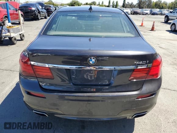 ✅ 2014 BMW 7 Series 740i • VIN: WBAYA6C59ED826692 • Лот: 67868525. Опубликован ранее на Copart с пробегом 80 052 миль. Бесплатный доступ к архиву аукционных продаж из США и подробный отчёт об истории автомобиля на DreamBid. Изображение 6.