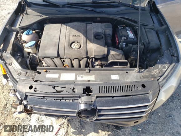 ✅ 2013 Volkswagen Passat S • VIN: 1VWAP7A34DC070832 • Lot: 62539825. Listed on Copart with 222,116 mi. Free auction sales archive from the USA and detailed vehicle history report at DreamBid. Image 11.