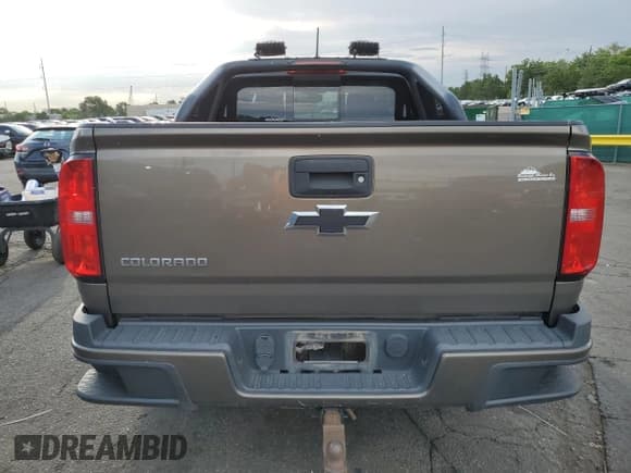 ✅ 2016 Chevrolet Colorado 4WD Z71 • VIN: 1GCHTDE3XG1185800 • Лот: 64133025. Опубликован ранее на Copart с пробегом 177 019 миль. Бесплатный доступ к архиву аукционных продаж из США и подробный отчёт об истории автомобиля на DreamBid. Изображение 6.