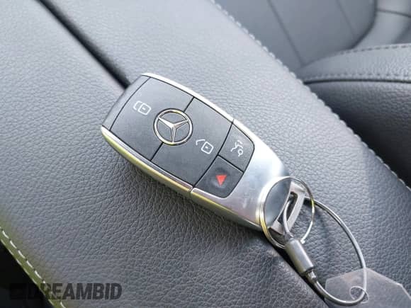 2025 Mercedes-Benz CLA 250 с VIN W1K5J4GB0SN527646, выставлен на аукционе IAAI как лот 42448690 с пробегом 17 567 миль миль и . История ставок и продаж доступна на DreamBid. Изображение 11.