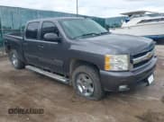 ✅ 2011 Chevrolet Silverado 1500 LTZ • VIN: 3GCPKTE3XBG290016 • Lot: 43051088. Wystawiony na IAAI z przebiegiem 220 359 mil. Bezpłatny archiwum sprzedaży aukcyjnych z USA i szczegółowy raport historii pojazdu na DreamBid. Zdjęcie 1.