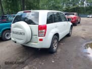 ✅ 2011 Suzuki Grand Vitara Premium • VIN: JS3TD0D28B4101684 • Lot: 42863230. Wystawiony na IAAI z przebiegiem 136 431 mil. Bezpłatny archiwum sprzedaży aukcyjnych z USA i szczegółowy raport historii pojazdu na DreamBid. Zdjęcie 4.