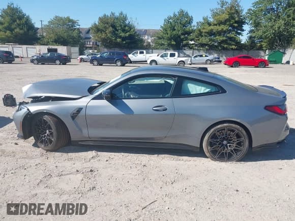 ✅ 2023 BMW M4 Competition xDrive • VIN: WBS43AZ00PCL57083 • Lot: 43338250. Listed on IAAI with Not provided. Free auction sales archive from the USA and detailed vehicle history report at DreamBid. Image 14.