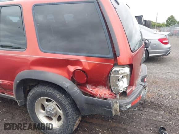 ✅ 1999 Ford Explorer Sport • VIN: 1FMZU24E9XUC67150 • Лот: 43017353. Опубликован ранее на IAAI с пробегом 132 926 миль. Бесплатный доступ к архиву аукционных продаж из США и подробный отчёт об истории автомобиля на DreamBid. Изображение 6.