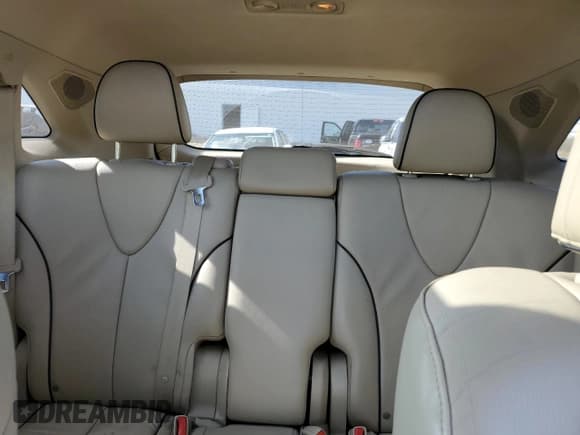 ✅ 2010 Toyota Venza • VIN: 4T3BA3BB8AU018930 • Lot: 82322055. Wystawiony na Copart z przebiegiem 210 029 mil. Bezpłatny archiwum sprzedaży aukcyjnych z USA i szczegółowy raport historii pojazdu na DreamBid. Zdjęcie 10.