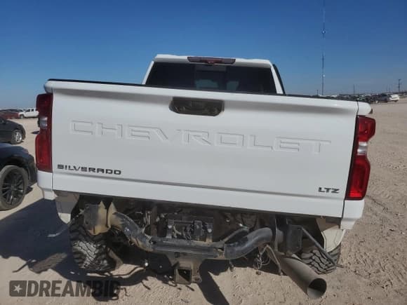 ✅ 2020 Chevrolet Silverado 2500HD LTZ • VIN: 1GC4YPEY5LF219250 • Лот: 82992784. Опубликован ранее на Copart с пробегом 83 871 миль. Бесплатный доступ к архиву аукционных продаж из США и подробный отчёт об истории автомобиля на DreamBid. Изображение 6.