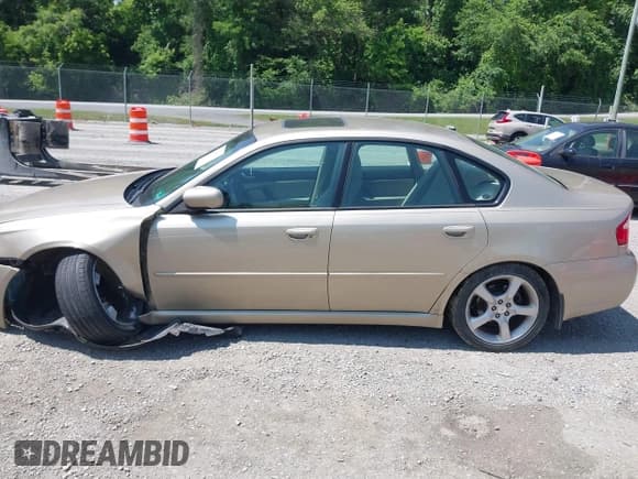 ✅ 2008 Subaru Legacy Special • VIN: 4S3BL616X87211196 • Лот: 42395176. Опубликован ранее на IAAI с пробегом 189 170 миль. Бесплатный доступ к архиву аукционных продаж из США и подробный отчёт об истории автомобиля на DreamBid. Изображение 14.