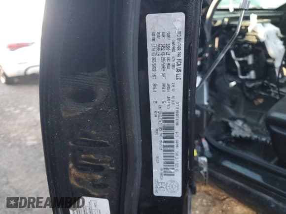 ✅ 2020 Dodge Durango R/T • VIN: 1C4SDJCTXLC114874 • Lot: 69498805. Wystawiony na Copart z przebiegiem Nie podano. Bezpłatny archiwum sprzedaży aukcyjnych z USA i szczegółowy raport historii pojazdu na DreamBid. Zdjęcie 14.