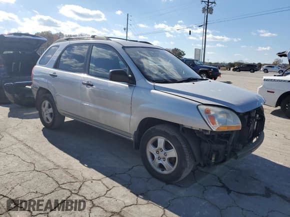 ✅ 2008 Kia Sportage LX • VIN: KNDJF724X87538185 • Lot: 85426705. Wystawiony na Copart z przebiegiem 154 797 mil. Bezpłatny archiwum sprzedaży aukcyjnych z USA i szczegółowy raport historii pojazdu na DreamBid. Zdjęcie 4.