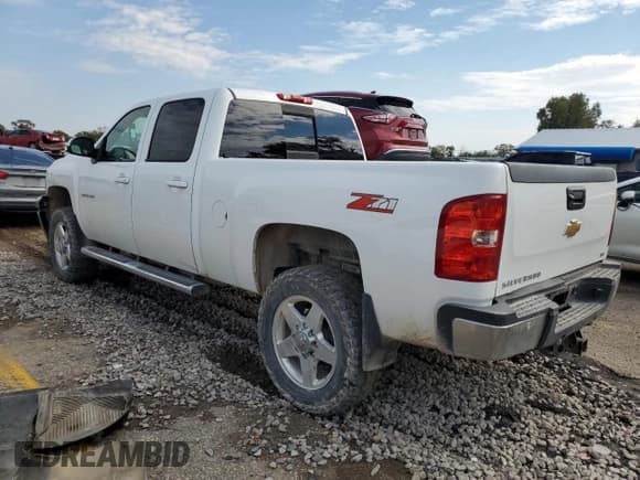 ✅ 2012 Chevrolet Silverado 2500HD LTZ • VIN: 1GC1KYE8XCF188829 • Лот: 86715165. Опубликован ранее на Copart с пробегом 267 891 миль. Бесплатный доступ к архиву аукционных продаж из США и подробный отчёт об истории автомобиля на DreamBid. Изображение 2.