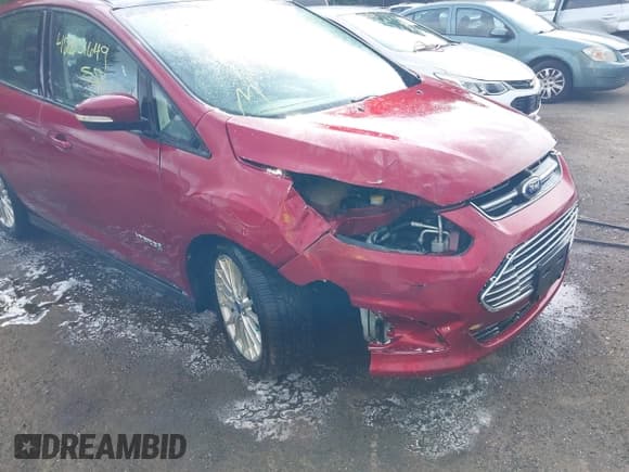 ✅ 2013 Ford C-Max SE • VIN: 1FADP5AU2DL529326 • Lot: 42651649. Wystawiony na IAAI z przebiegiem 150 042 mil. Bezpłatny archiwum sprzedaży aukcyjnych z USA i szczegółowy raport historii pojazdu na DreamBid. Zdjęcie 6.