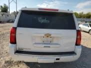 ✅ 2015 Chevrolet Suburban LTZ • VIN: 1GNSKKKC7FR686331 • Lot: 74723894. Wystawiony na Copart z przebiegiem 171 102 mil. Bezpłatny archiwum sprzedaży aukcyjnych z USA i szczegółowy raport historii pojazdu na DreamBid. Zdjęcie 6.