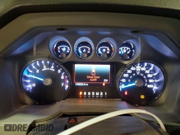 ✅ 2016 Ford F-350 Platinum • VIN: 1FT8W3B60GEC78611 • Lot: 87374734. Listed on Copart with 108,635 mi. Free auction sales archive from the USA and detailed vehicle history report at DreamBid. Image 9.