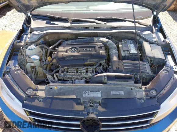 ✅ 2015 Volkswagen Jetta SE • VIN: 3VWD17AJXFM291558 • Lot: 43567955. Listed on IAAI with 222,880 mi. Free auction sales archive from the USA and detailed vehicle history report at DreamBid. Image 10.