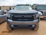 ✅ 2021 Chevrolet Silverado 1500 RST • VIN: 1GCUYEEL1MZ182884 • Lot: 42109846. Wystawiony na IAAI z przebiegiem 60 270 mil. Bezpłatny archiwum sprzedaży aukcyjnych z USA i szczegółowy raport historii pojazdu na DreamBid. Zdjęcie 12.