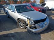 ✅ 2010 Cadillac DTS 1SC • VIN: 1G6KD5EYXAU132947 • Lot: 43488662. Wystawiony na IAAI z przebiegiem 124 097 mil. Bezpłatny archiwum sprzedaży aukcyjnych z USA i szczegółowy raport historii pojazdu na DreamBid. Zdjęcie 1.