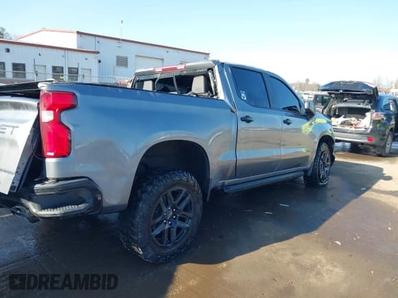 ✅ 2021 Chevrolet Silverado 1500 LT Trail Boss • VIN: 1GCPYFEL1MZ313184 • Lot: 41466786. Wystawiony na IAAI z przebiegiem 87 381 mil. Bezpłatny archiwum sprzedaży aukcyjnych z USA i szczegółowy raport historii pojazdu na DreamBid. Zdjęcie 4.
