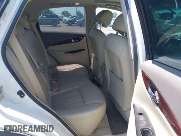 ✅ 2008 Infiniti EX Journey • VIN: JNKAJ09E58M304590 • Lot: 42499572. Wystawiony na IAAI z przebiegiem 144 874 mil. Bezpłatny archiwum sprzedaży aukcyjnych z USA i szczegółowy raport historii pojazdu na DreamBid. Zdjęcie 8.