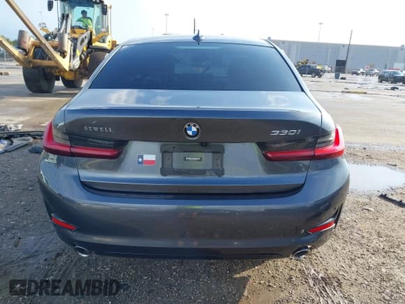 ✅ 2022 BMW 3 Series 330i • VIN: 3MW5R1J03N8C39777 • Lot: 43546239. Listed on IAAI with 71,764 mi. Free auction sales archive from the USA and detailed vehicle history report at DreamBid. Image 15.