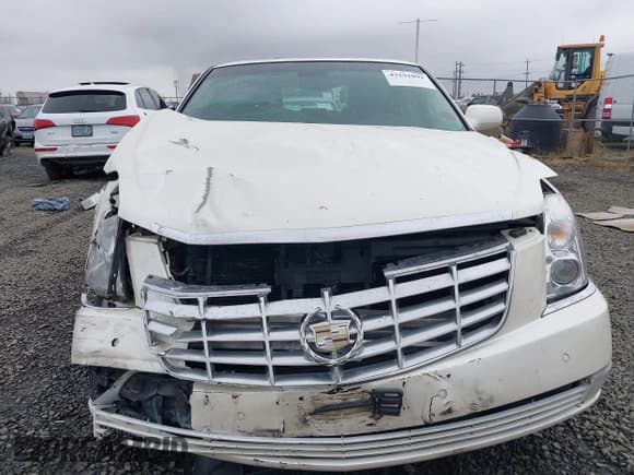 ✅ 2008 Cadillac DTS 1SC • VIN: 1G6KD57Y88U113711 • Lot: 43191891. Listed on IAAI with 140,826 mi. Free auction sales archive from the USA and detailed vehicle history report at DreamBid. Image 13.